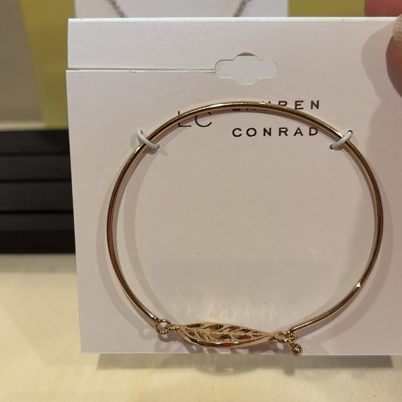 Lauren Conrad necklace and bracelet gold toned with leaf design and a crystal. - Picture 5 of 6